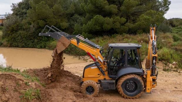Après JCB, Case offre un tracto sans AdBlue de 74 ch