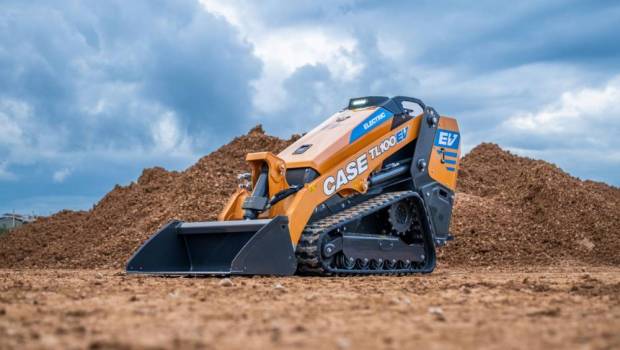 Le porte-outils TL100 de Case passe en électrique
