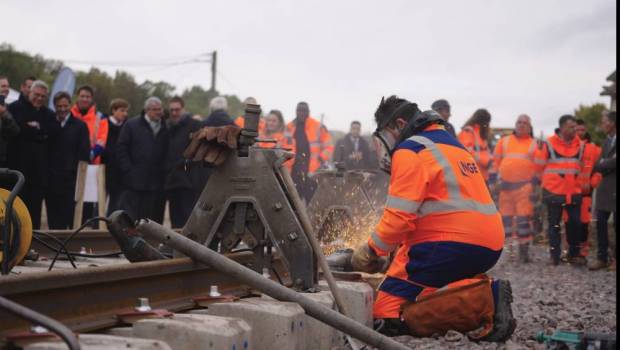 Les premiers rails de la ligne Nancy-Contrexéville sont posés