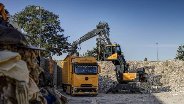 Manutention : Hyundai monte en gamme avec une pelle de 28 t, la HW270A MH